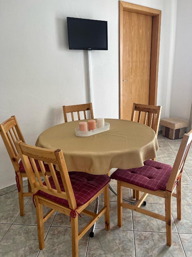 Apartmani Nada Primošten Buitenkant foto