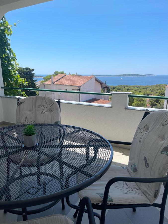 Apartmani Nada Primošten Buitenkant foto