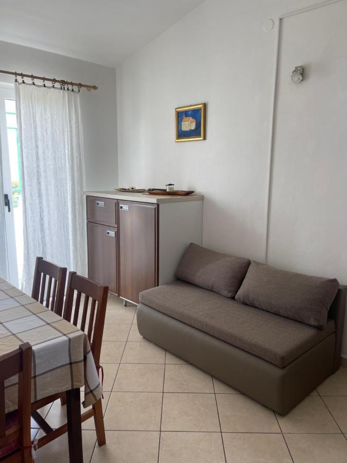 Apartmani Nada Primošten Buitenkant foto